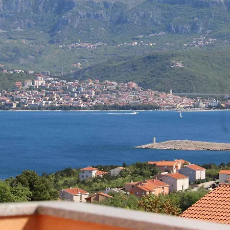 Apartment In Silo/insel Krk 13587